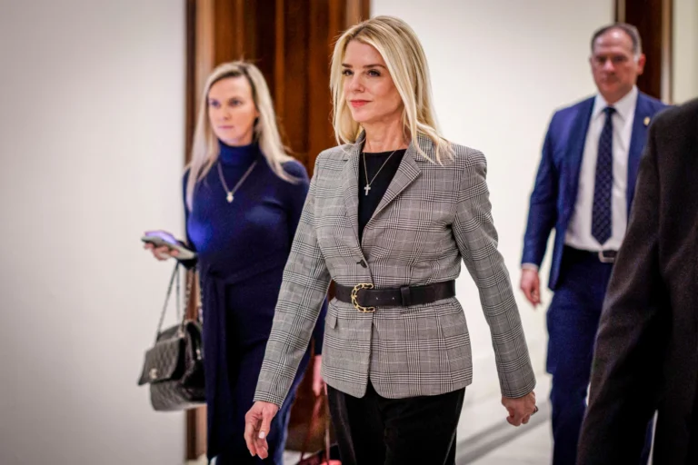 250114-pam-bondi-ch-1100-d3d8b7