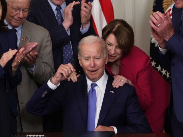 GettyImages-1403329431-2-640x480