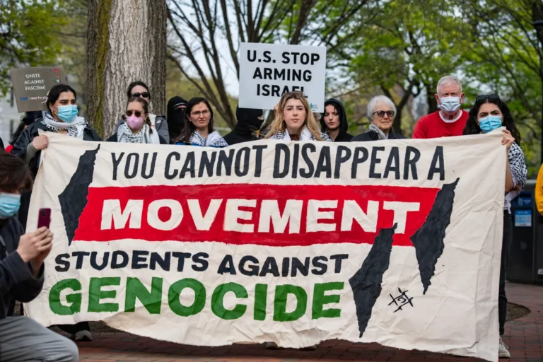 demonstrators-gather-cambridge-common-protest-103318667_779d30